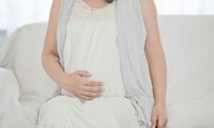 Dấu hiệu bất thường cảnh báo mẹ sắp sinh non !