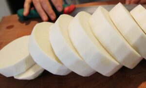 Hướng dẫn cách làm món kim chi củ cải ngon mê ly chuẩn vị Hàn !