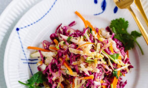Nhẹ nhàng với món salad bắp cải thanh lọc cơ thể !