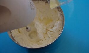 Trổ tài làm món bánh quy bơ tại nhà cực thơm ngon đốn tim cả nhà!